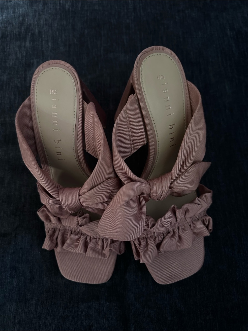 Gianni Bini Pink Bow Ruffle Heels Size 10 NWT - Picture 4 of 5